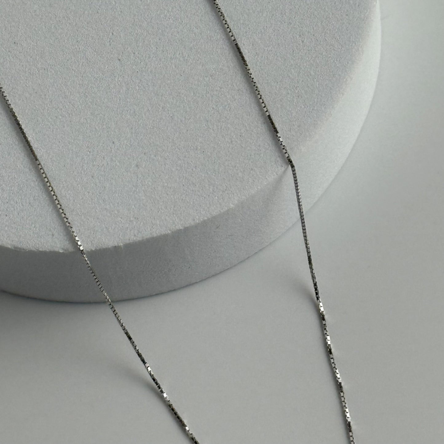 しずく型ネックレス